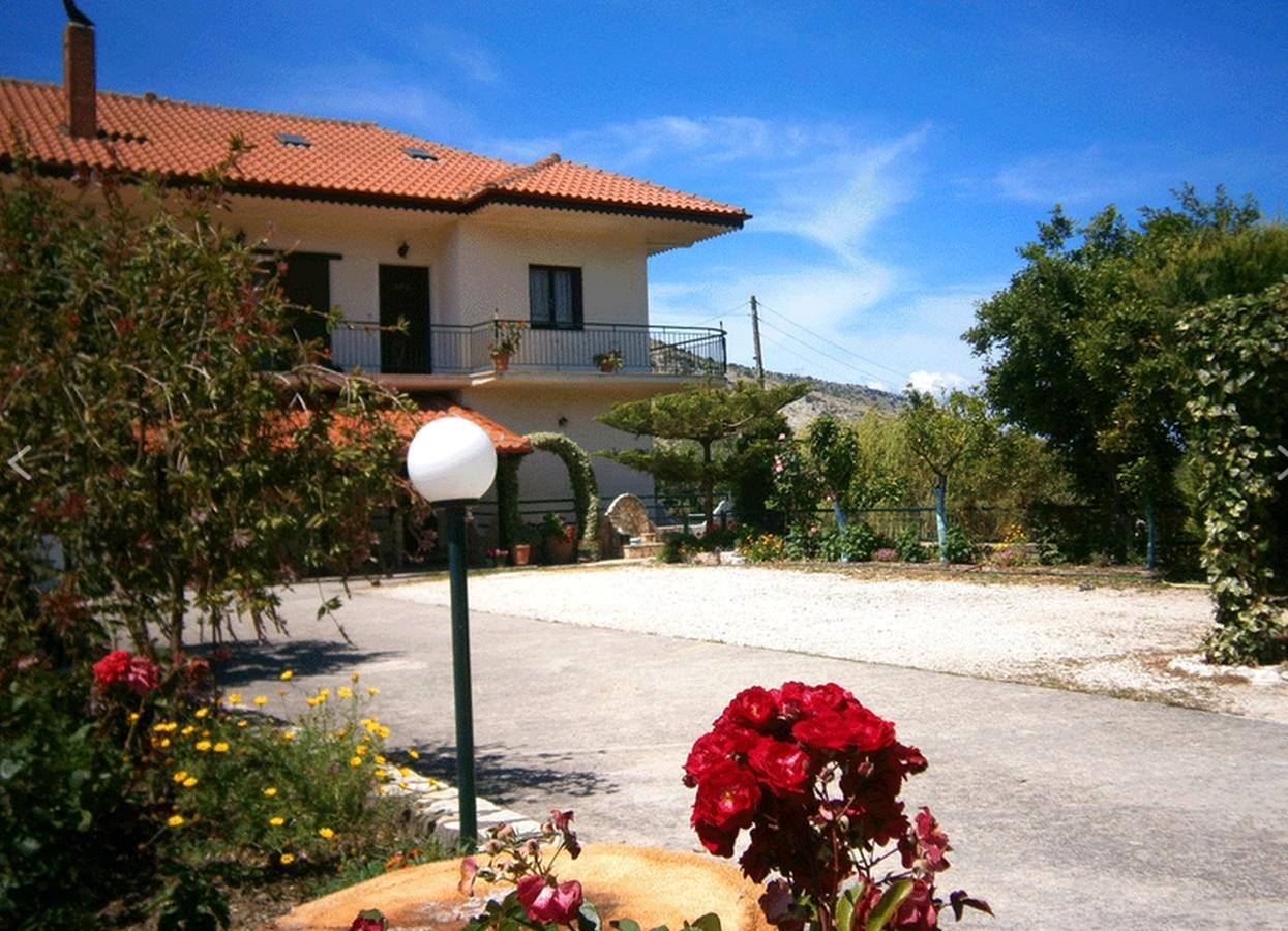 Georgia'S Little Village Platariá Exterior foto
